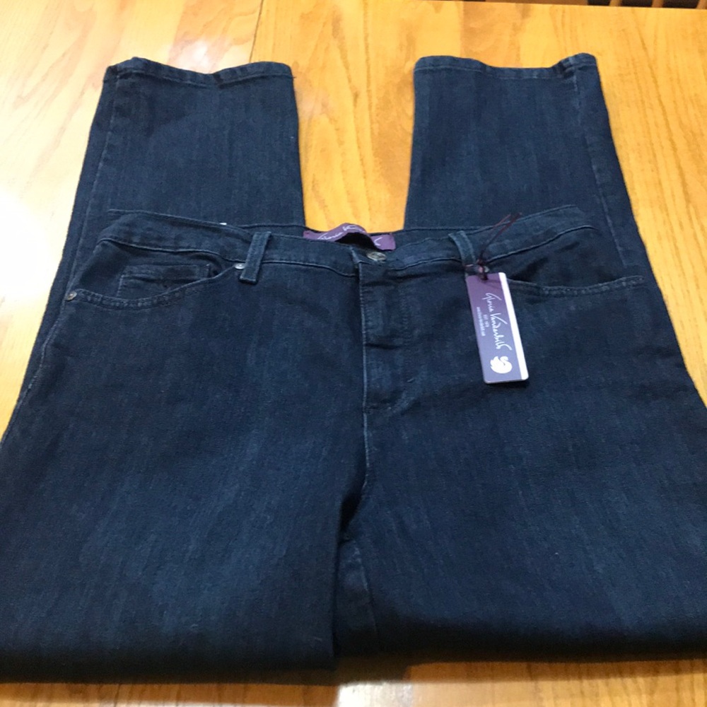 Gloria Vanderbilt Jeans NWT
